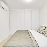 Modern Airport - Bts & Avion Mall Apartamento Bratislava