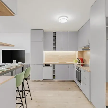 Modern Airport - Bts & Avion Mall Apartament Bratysława