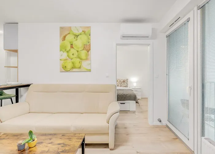 Modern Airport - Bts & Avion Mall דירה *