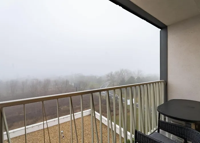 Modern Airport - Bts & Avion Mall Appartamento